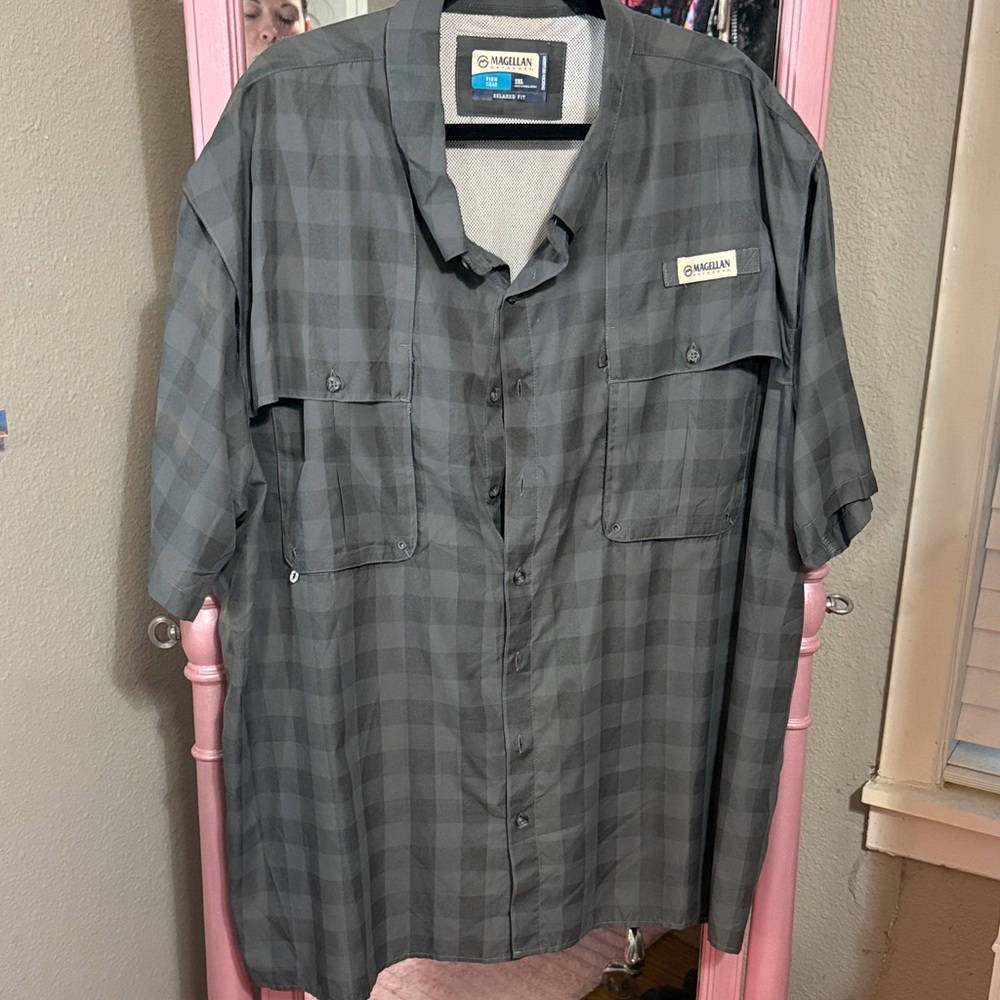Magellan Outdoors Men's Dark Gray Plaid Shirt